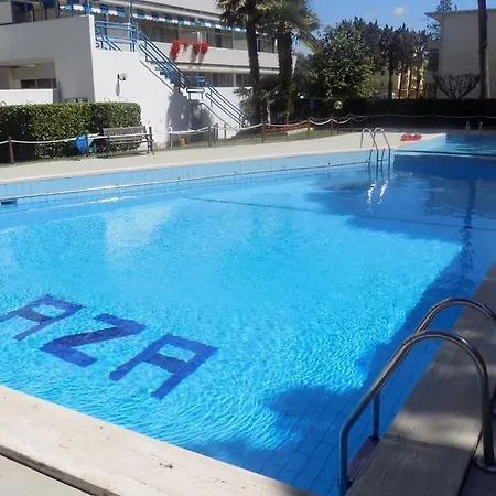 Plaza Apartment